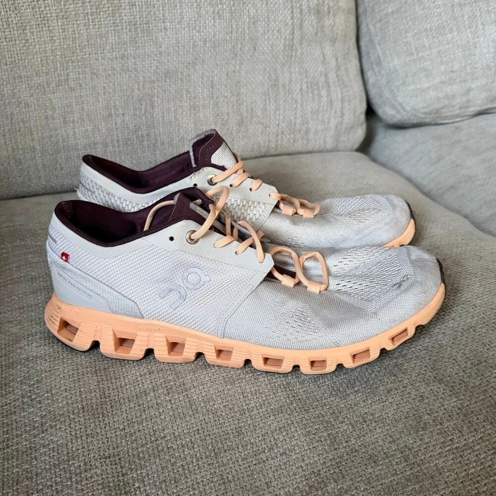 On Cloud X Sneakers in Silver/Almond women’s shoes size 10.5